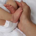 padri-assenti-per-legge:-cosa-perdiamo-senza-congedi-piu-lunghi