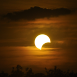 eclissi-:-perche-solo-la-terra-puo-vedere-il-sole-sparire