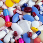 ripartire-dal-sociale:-se-la-ricetta-medica-non-prescrivesse-(solo)-farmaci?
